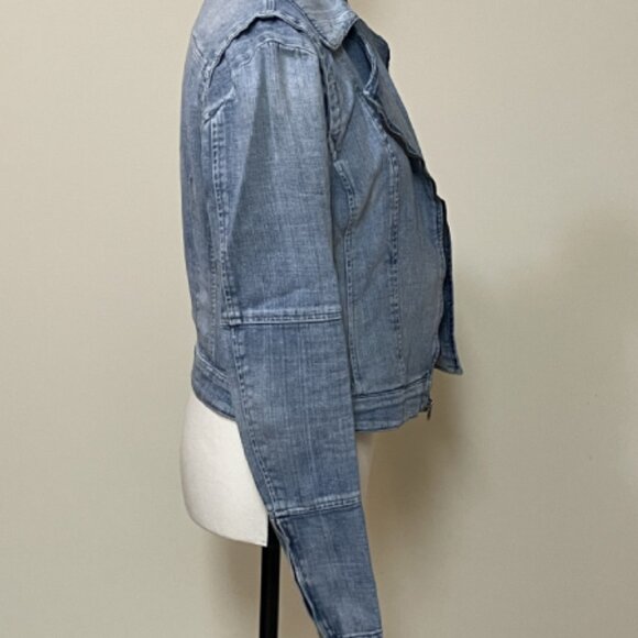 Guess denim moto jacket ASO Lydia Martin - Picture 3 of 11